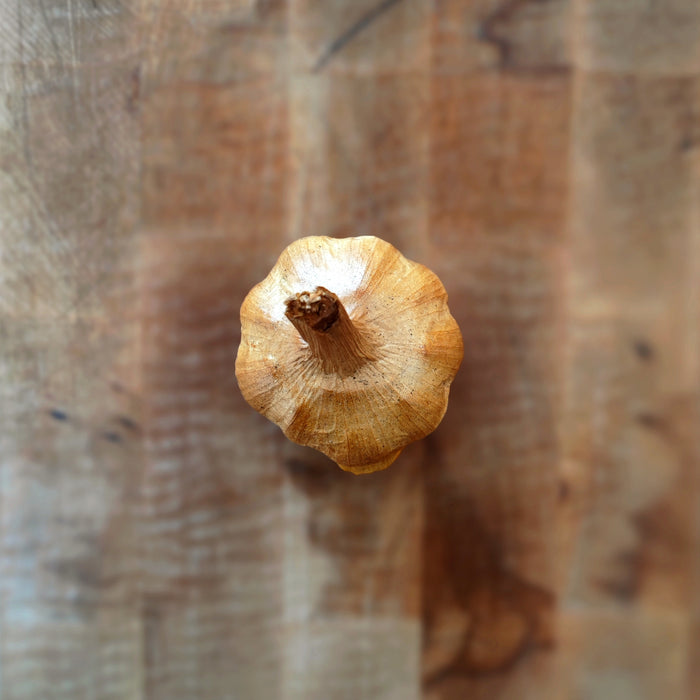 Oak Smoked Garlic Bulb